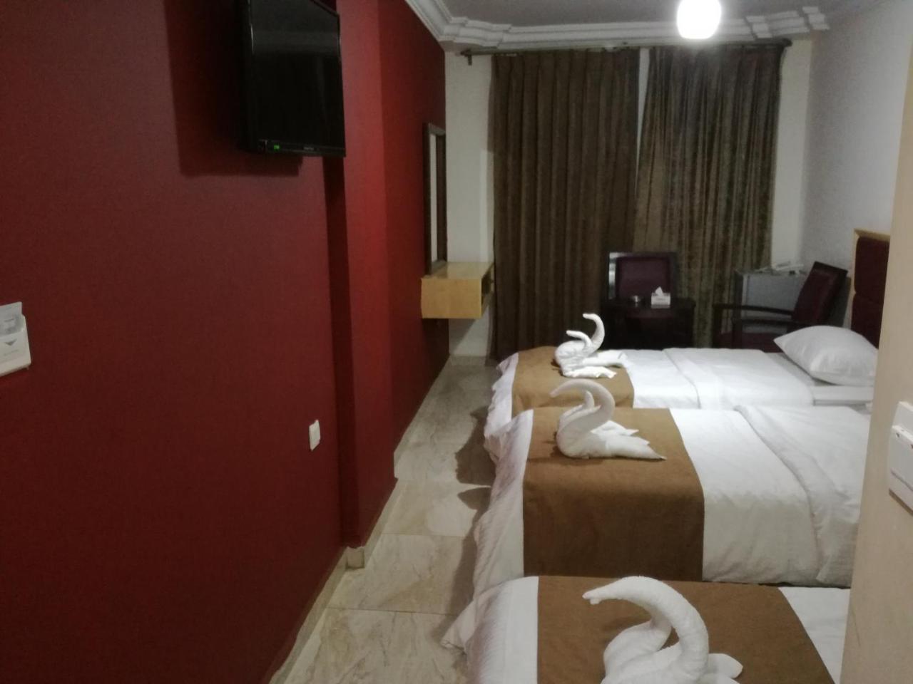 The Yacht Hotel Акаба Екстер'єр фото